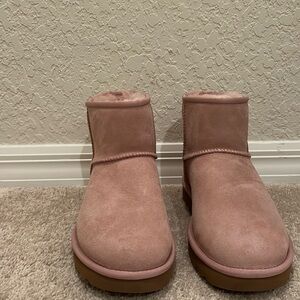 Pink Ugg Boots (Never Been Worn)